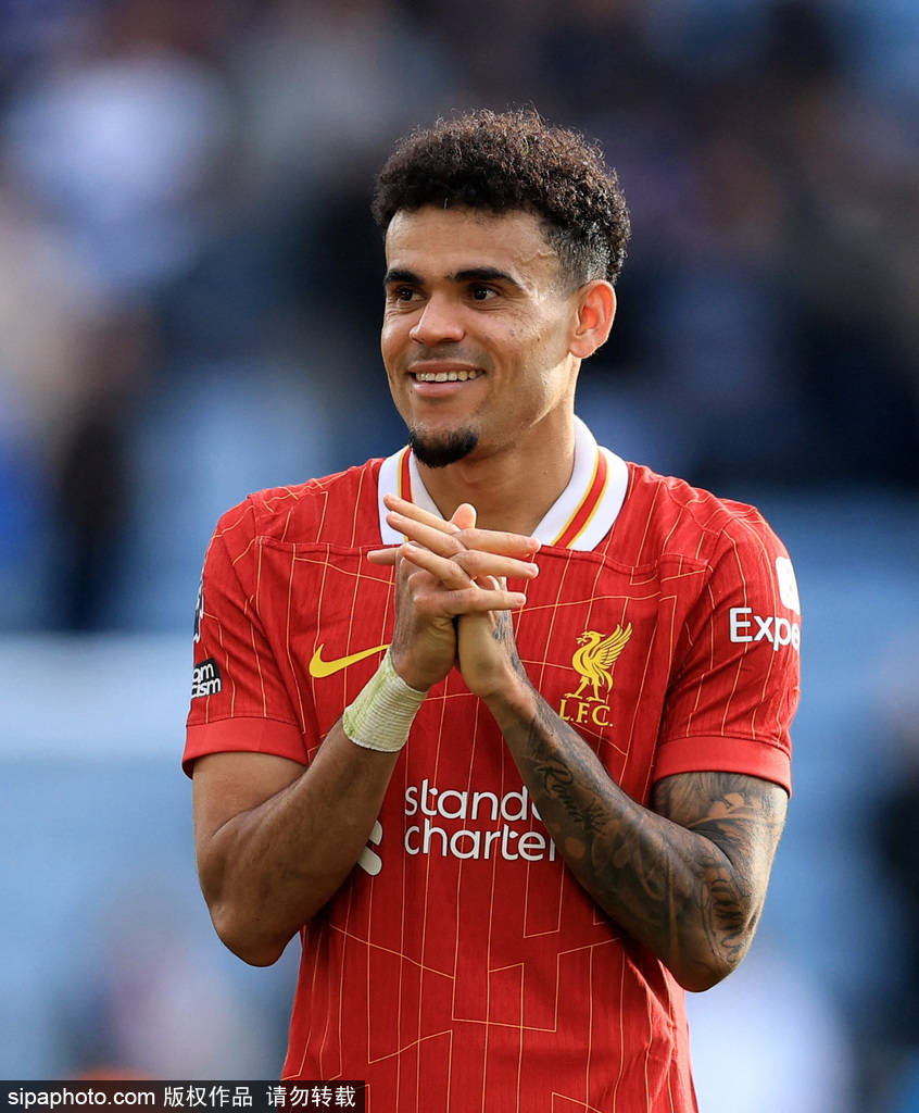 衣室中的影 衣室中的影